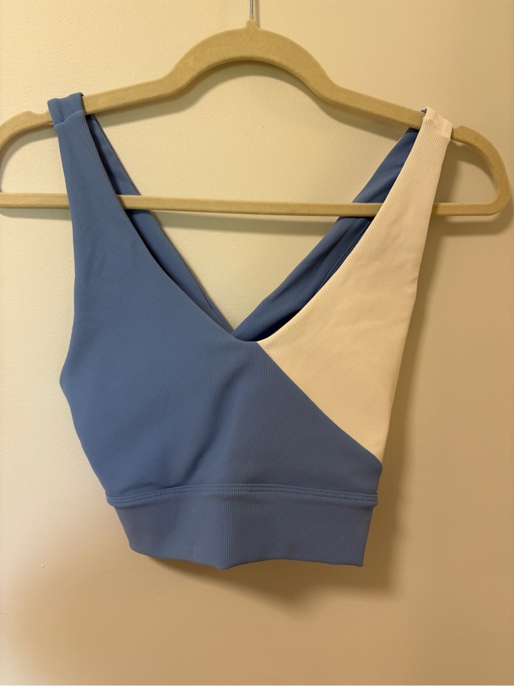 WILO Melbourne Blue White Ribbed Large Stretchy Sports Bra Gym Athletic Top